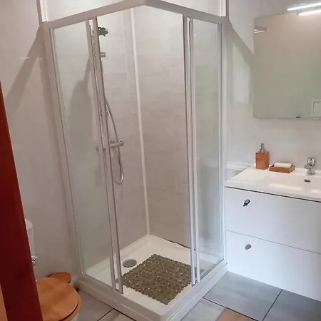 Bed and Breakfast Domaine Medieval De La Motte Saint-Sulpice-en-Pareds